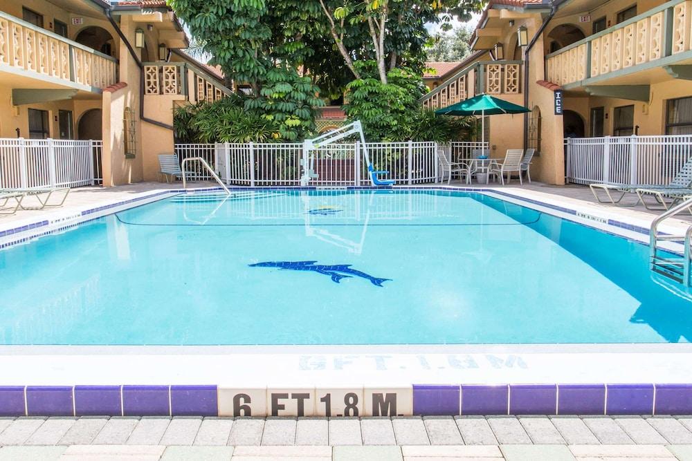 Quality Inn & Suites Altamonte Springs Orlando-North Екстер'єр фото